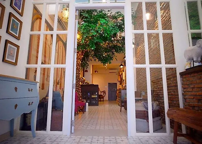 Hide And Seek Boutique Hometel Frühstückspension 4*