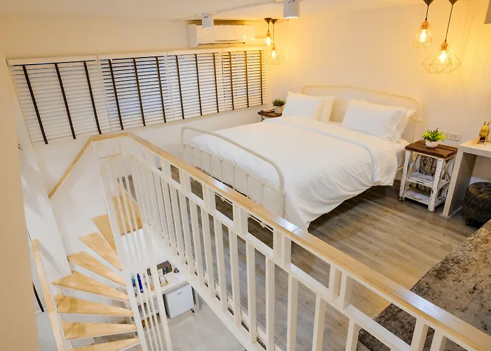 Hide And Seek Boutique Hometel 4*