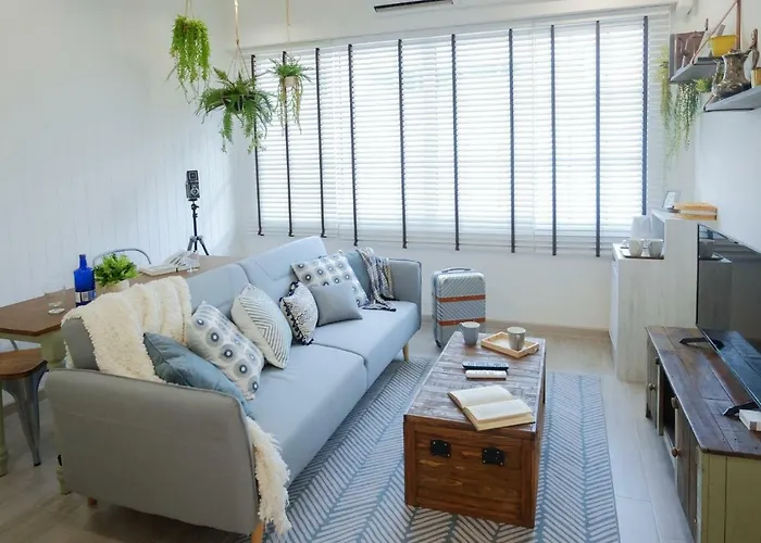 Hide And Seek Boutique Hometel 4*